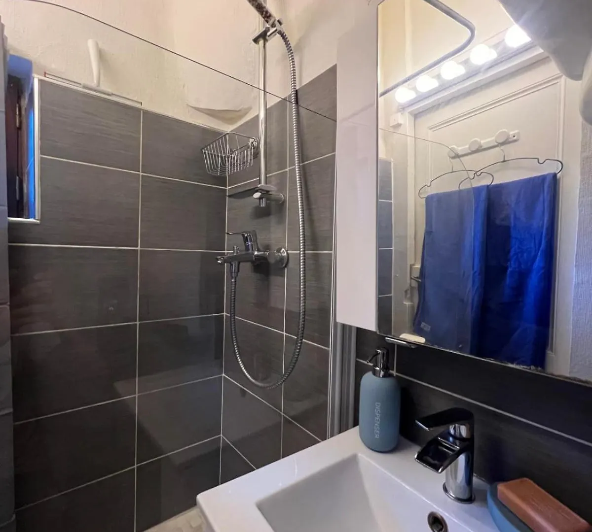 Apartment Studio Pallier St Jean In Vieux Lyon